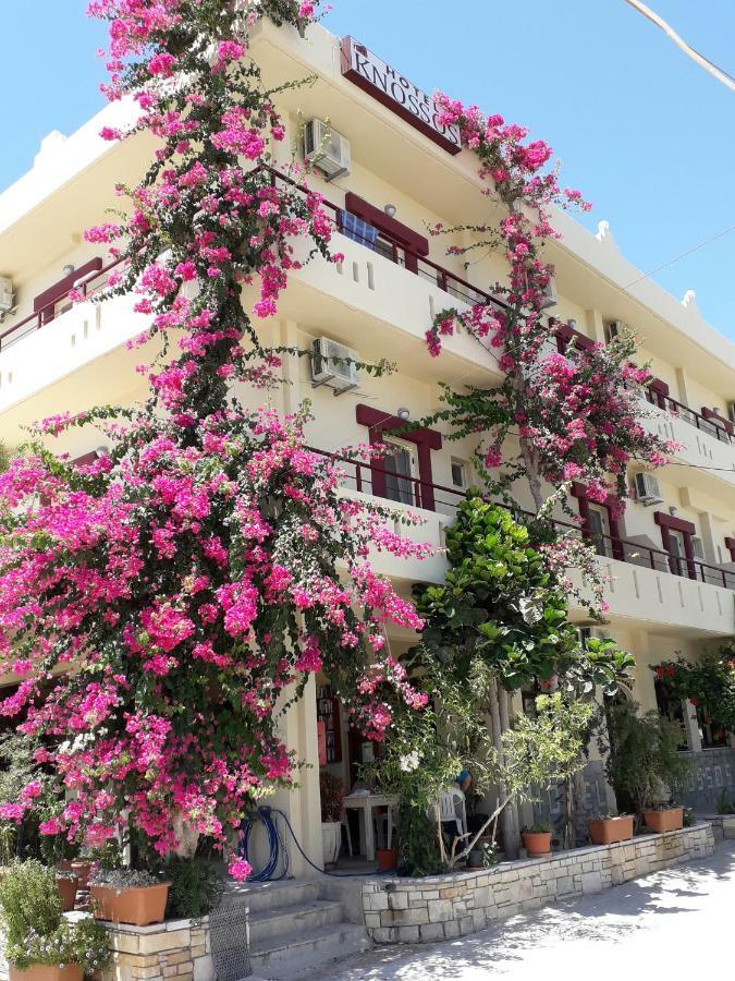 Knossos Hotel 칼라마키 외부 사진