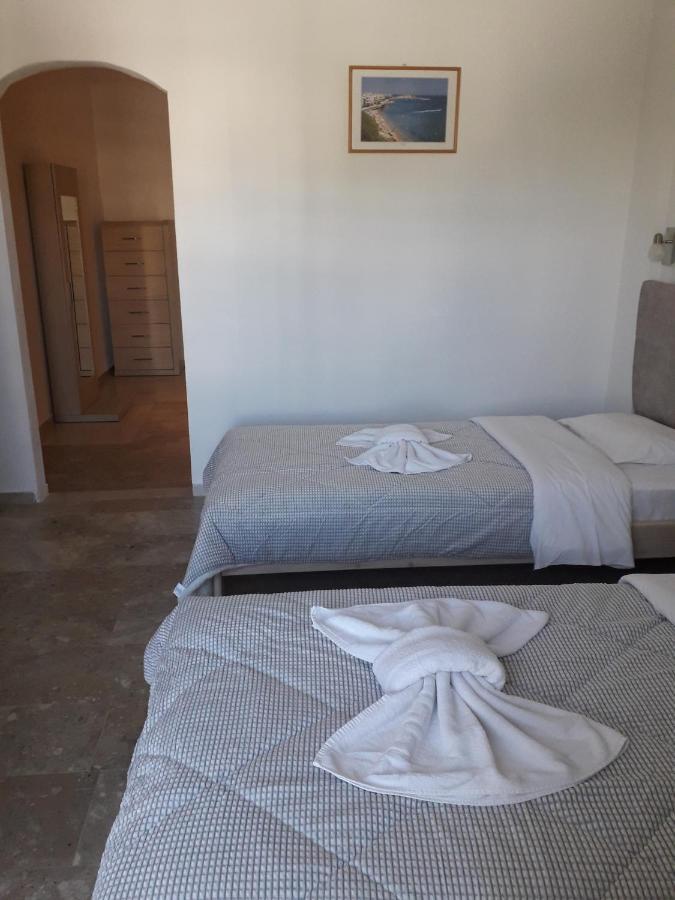 Knossos Hotel 칼라마키 외부 사진